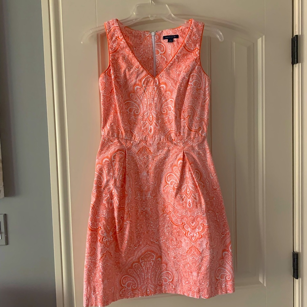 Tommy Hilfiger summer dress, size 2. Perfect for a spring/summer day.